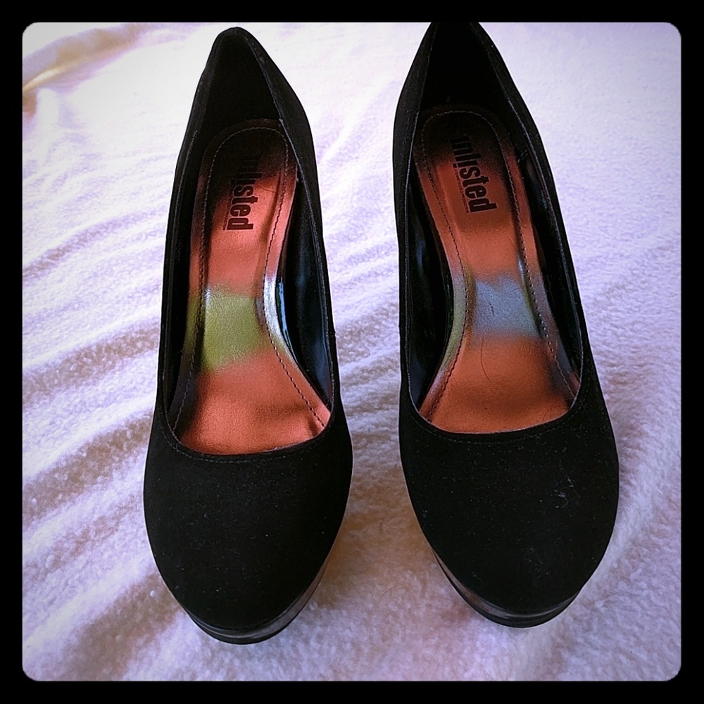 Kenneth Cole Unlisted platform pumps